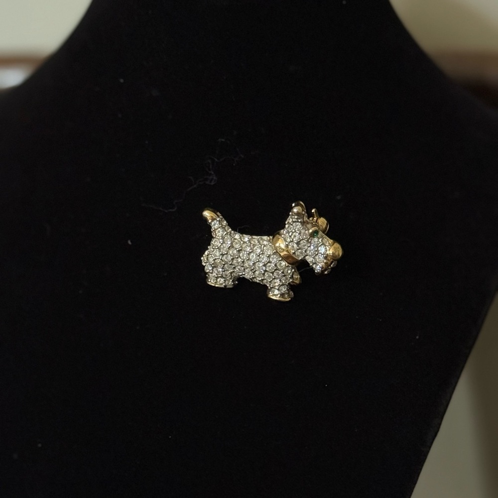 Gold and Rhinestone Scotty Brooch